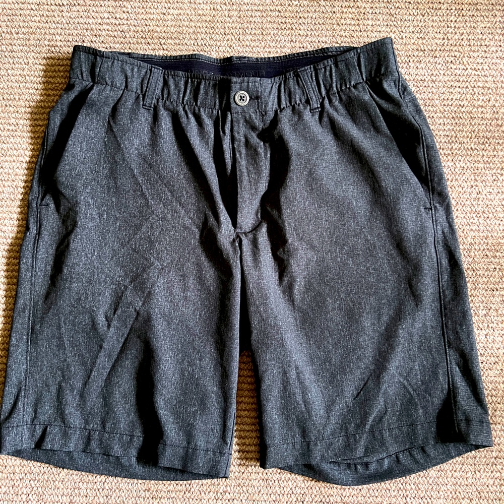 Under Armor heat gear athletic/golf shorts